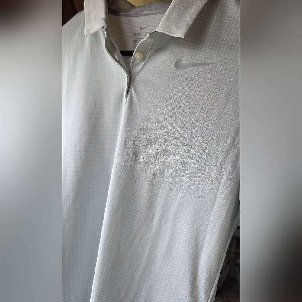 Nike Women's Light Gray Long Sleeve Tee - Picture 4 of 5